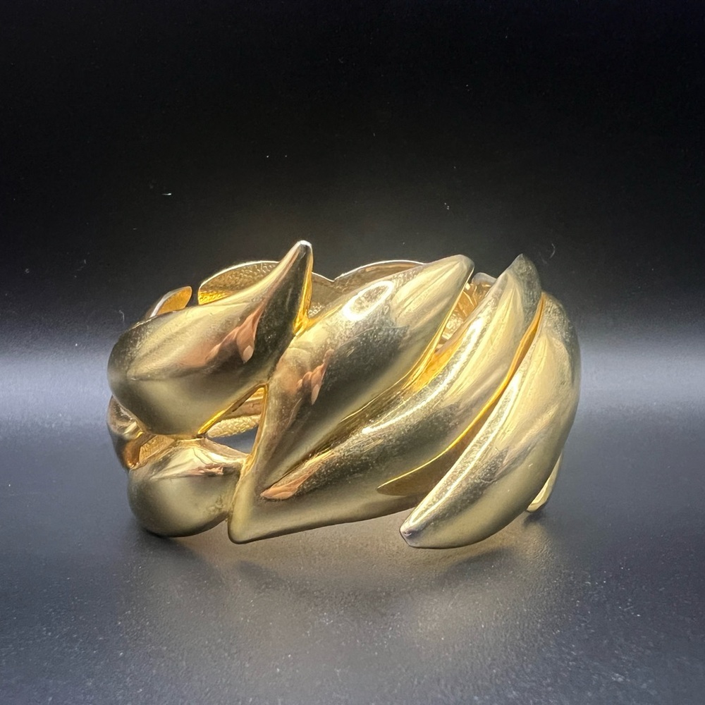 Vintage Folding Gold Tone Leaf Design Hinged Cuff Bracelet